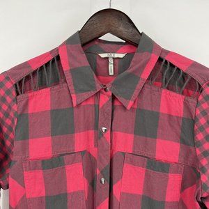 BKE Buckle Eased Women's Shirt S Small Plaid Snap Up Pink Gray Cotton
